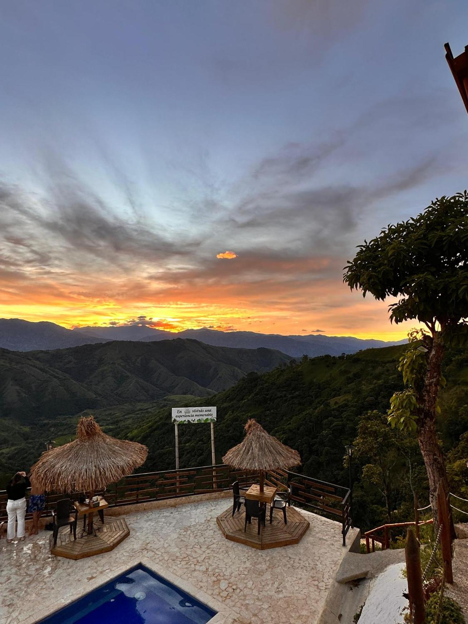 Entre Verdes Hotel&Glamping Ebejico Exterior foto